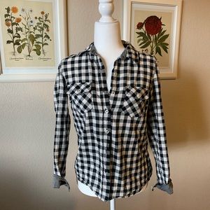 Lightweight long sleeve shirt
